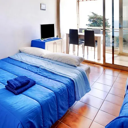 Free Parking-sea View, With Pool & Garden סנרמו