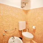 Free Parking-sea View, With Pool & Garden דירה