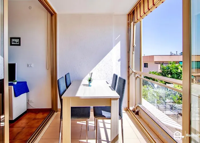 Free Parking-sea View, With Pool & Garden Apartman *