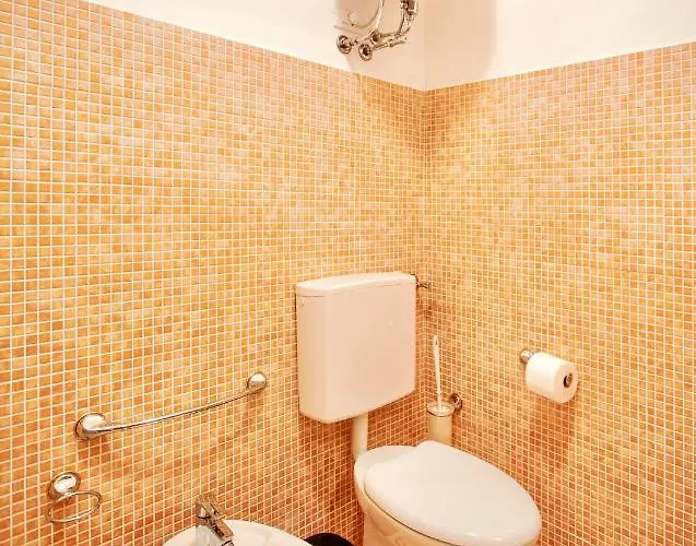 Free Parking-sea View, With Pool & Garden Apartamento
