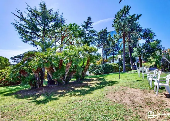 Apartman Free Parking-sea View, With Pool & Garden